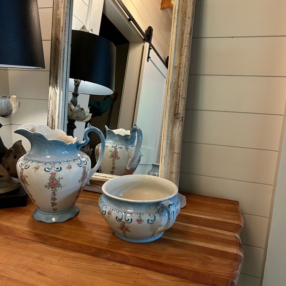 💙Antique Chamber Pot and Pitcher💙 - Picture 9 of 16
